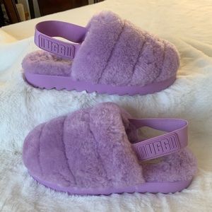 UGG SUPER FLUFF SLIPPERS